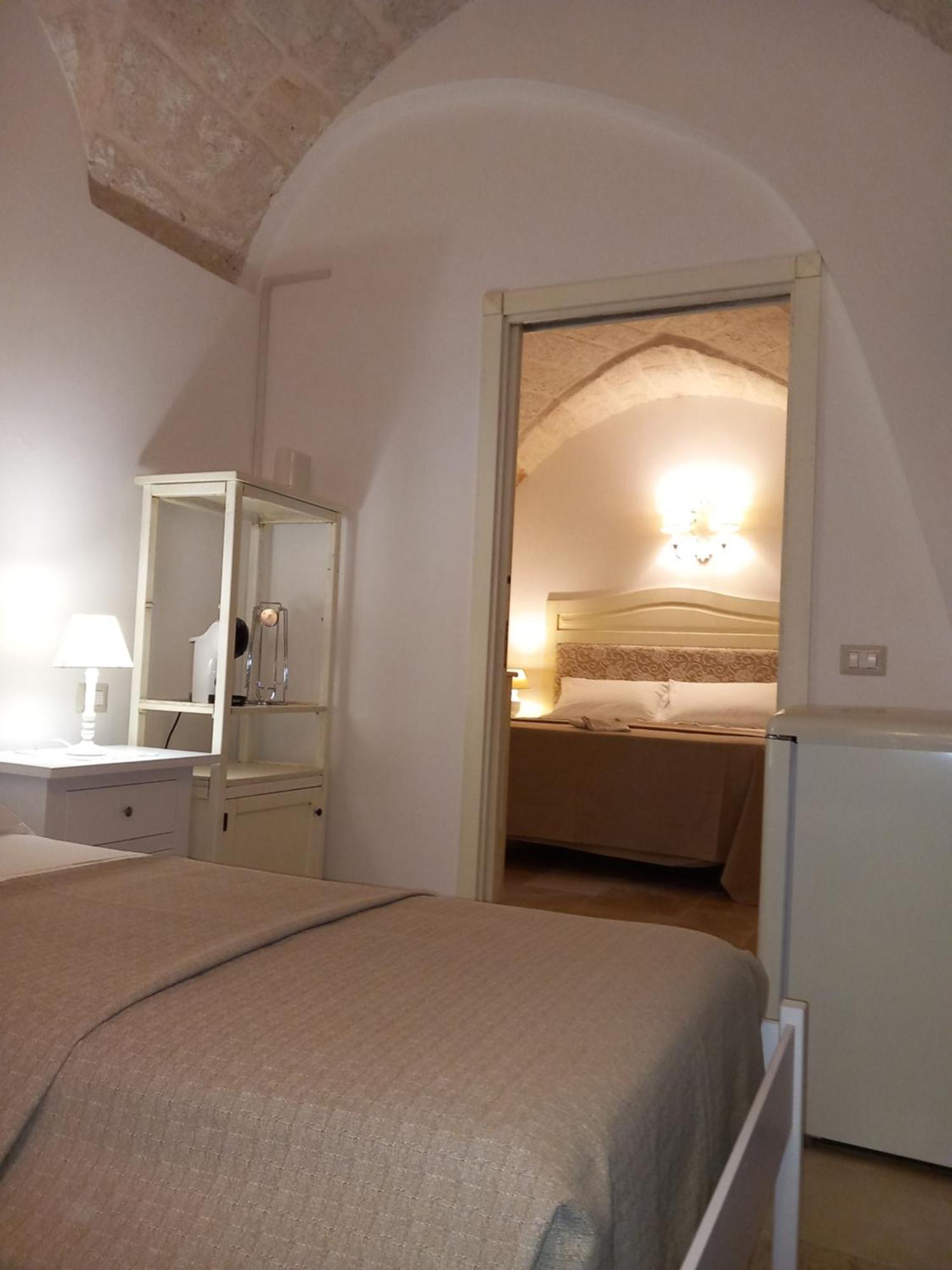 Antica Via Roma B&B E Relax Montalbano  Bilik gambar