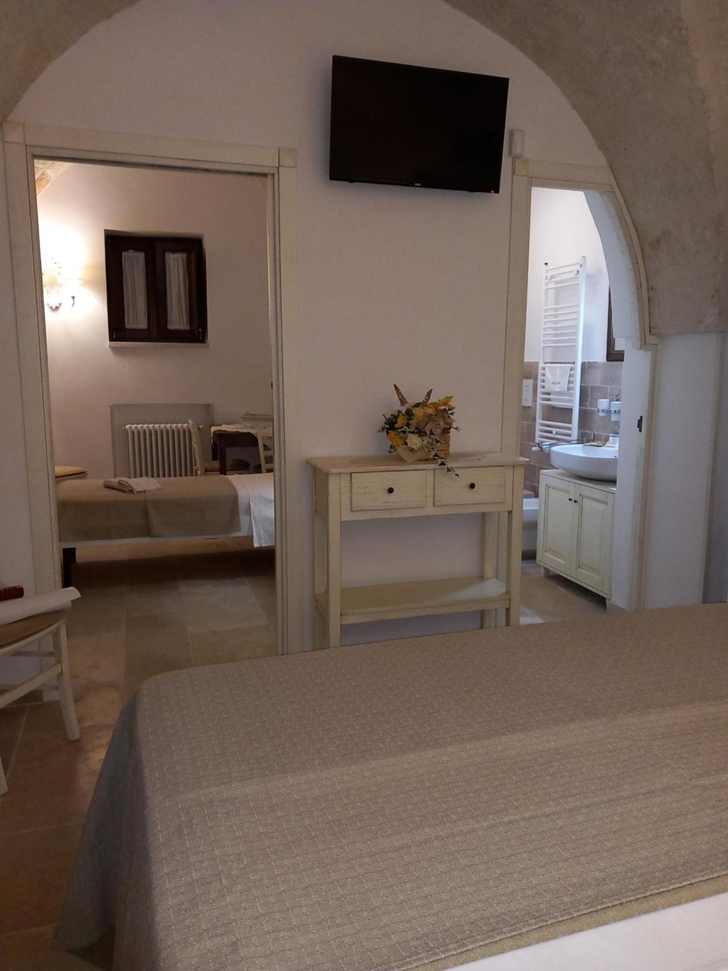Antica Via Roma B&B E Relax Montalbano  Bilik gambar